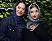 عکس/ استایل نوروزی نفس بازغی و مادرش در کنار سفره هفت سین