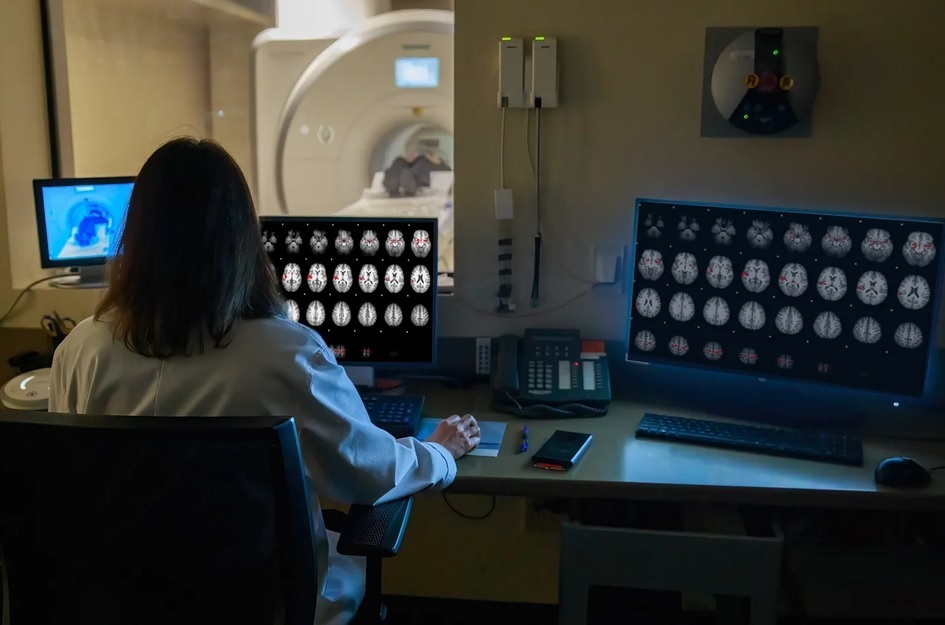 بیماری‌ ام اس چیست و راه‌های درمان آن کدامند؟