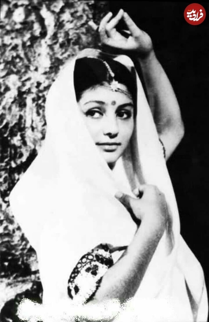 عکس/ چهره جذاب گوگوش ۶۴ سال پیش با لباس و زیورآلات هندی