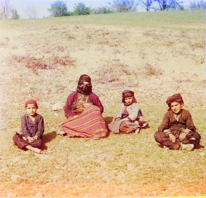 مجموعه شگفت انگیز تصاویر رنگی متعلق به ۱۰۰ سال پیش! مجموعه شگفت انگیز تصاویر رنگی متعلق به ۱۰۰ سال پیش!