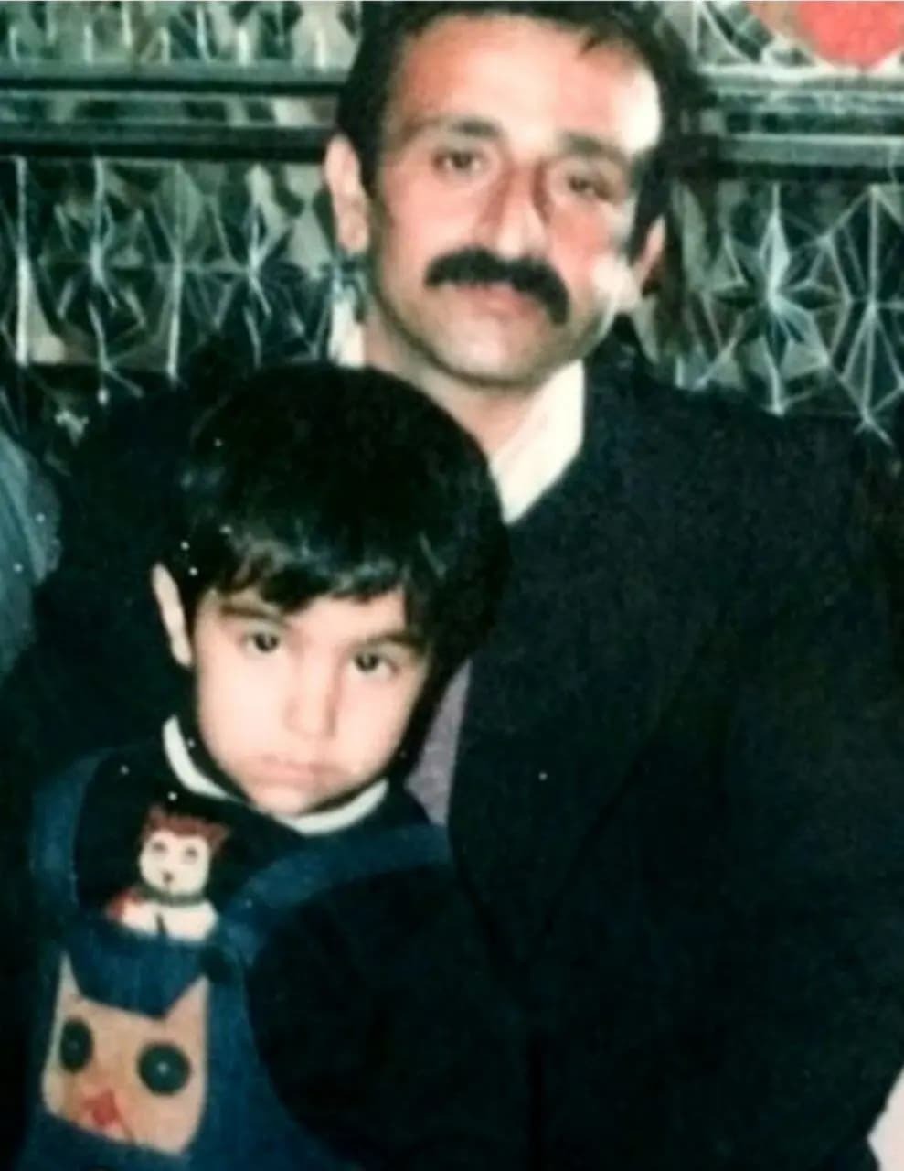 عکسی از کودکی محسن تنابنده و پدرش عکسی از کودکی محسن تنابنده و پدرش
