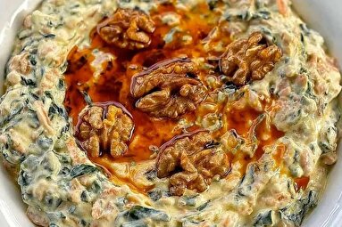 طرز تهیه بورانی اسفناج و هویج؛ یک چاشنی خوشمزه