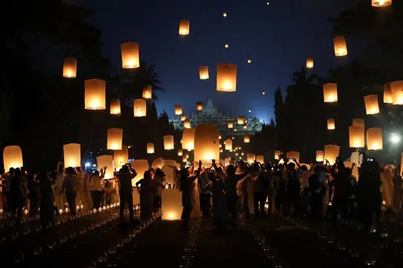 تصاویری از جشن میلاد بودا