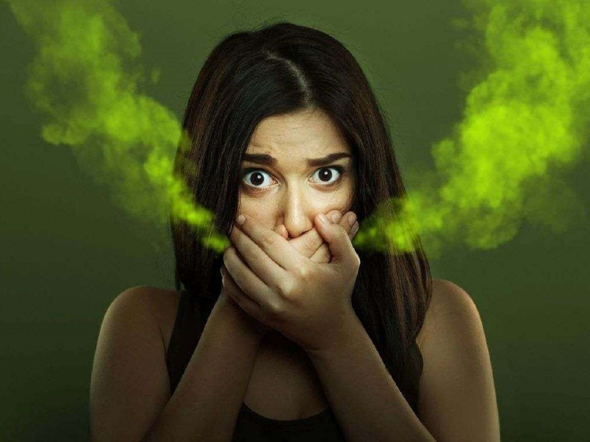 راه های از بین بردن بوی بد دهان