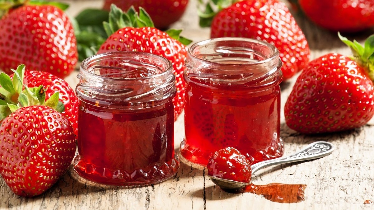 فوت و فن‌های خوشمزه‌تر کردن مربای توت فرنگی