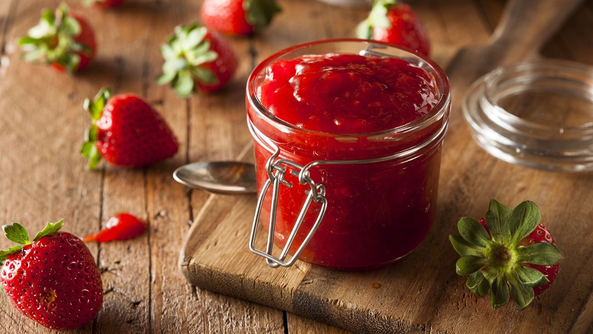 فوت و فن‌های خوشمزه‌تر کردن مربای توت فرنگی