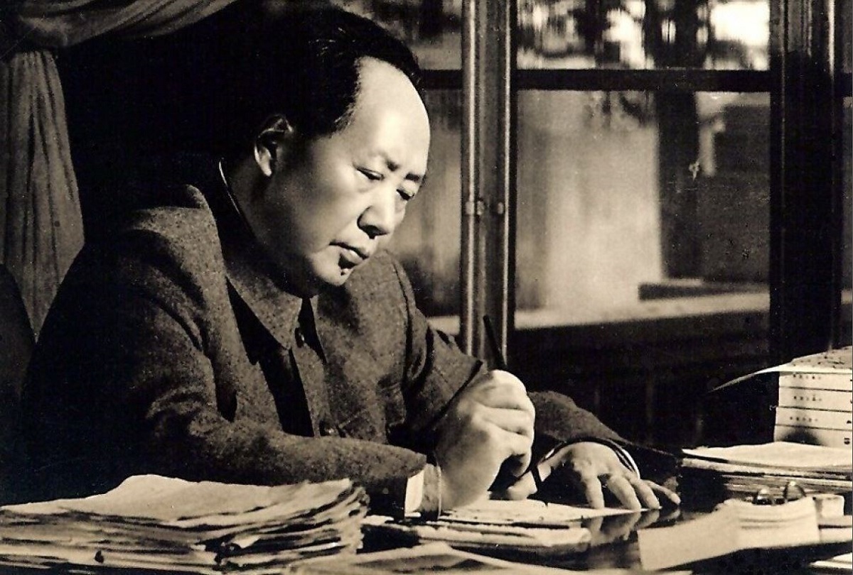 مائو تسه تونگ کیست؟