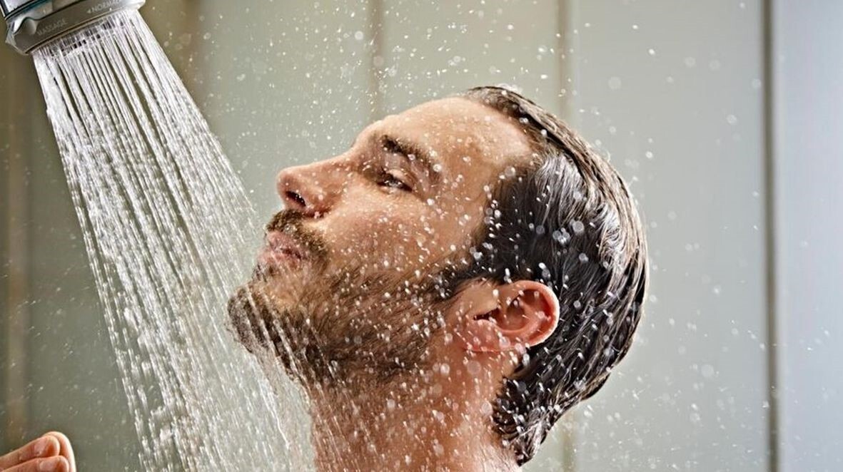 حمام صبحگاهی بهتر است یا شبانه؟