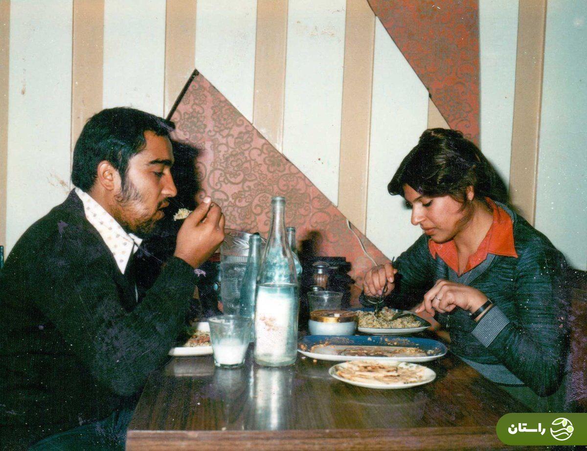 عکس / گوهر خیراندیش و جمشید اسماعیل‌خانی در یکی از رستوران‌های تهران در دهه ۴۰