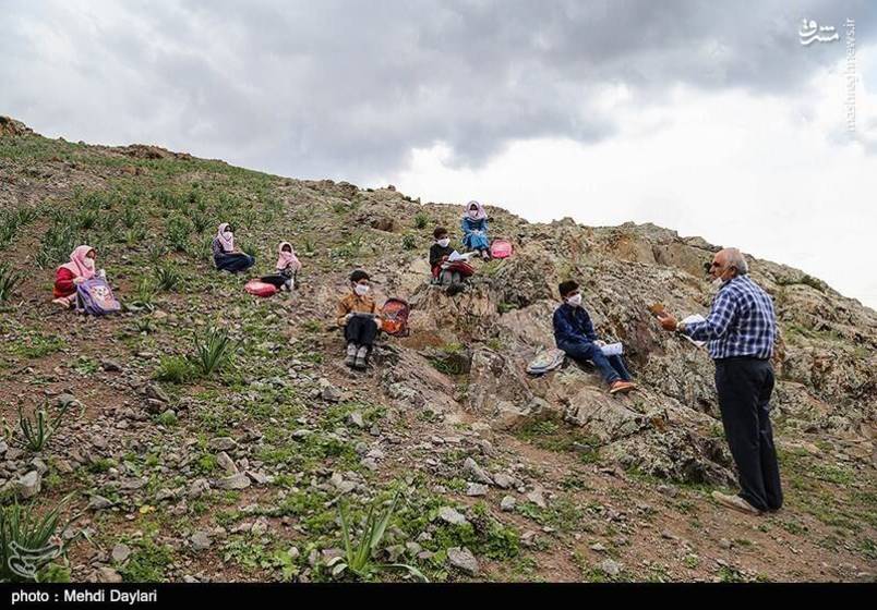 شرایط سخت زندگی معلمان در ایران