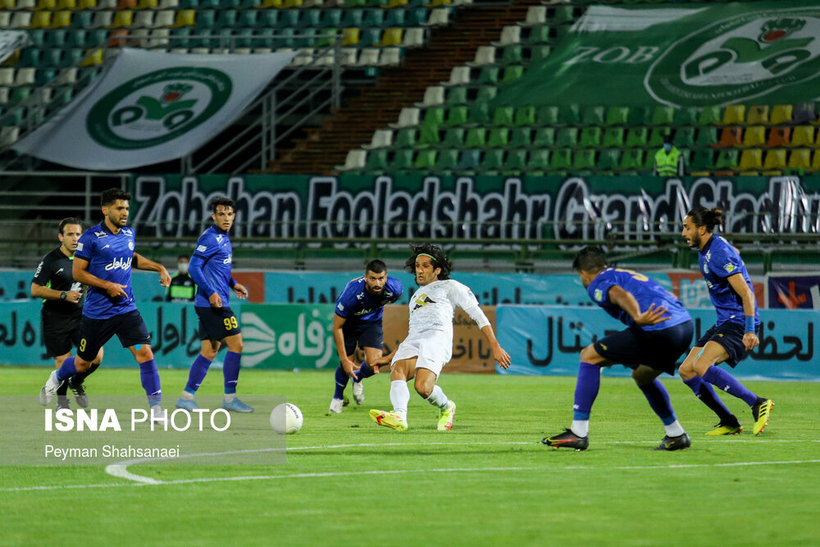 هفته دوم لیگ برتر فوتبال؛ ذوب‌آهن - استقلال/تصاویر