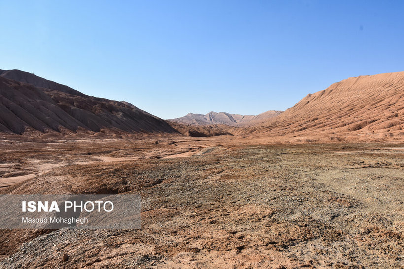 ایران زیباست؛ کویر «کوه سرخ» سمنان/ تصاویر