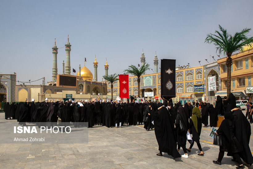 تجمع جمعی از زنان افغان در اعتراض به طالبان در قم/ تصاویر